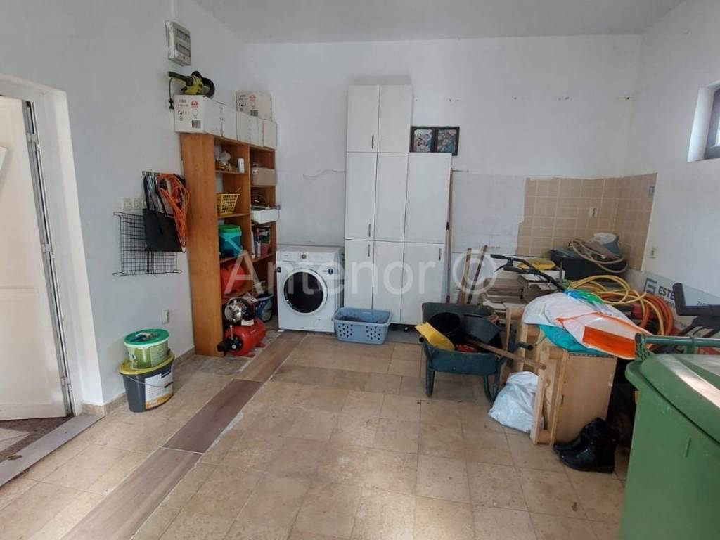 Stambeno poslovni objekt, Prodaja, Vir, Vir