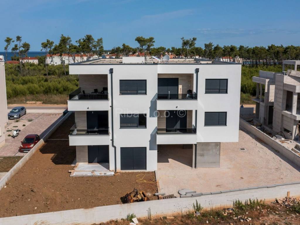 Apartman s okućnicom, Prodaja, Privlaka, Privlaka