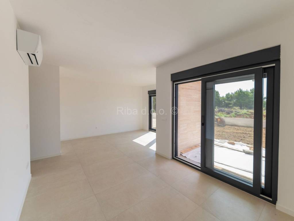 Apartman s okucnicom, Prodaja, Privlaka, Privlaka