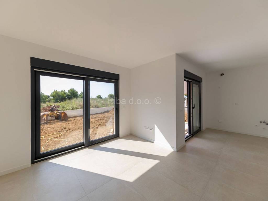 Apartman s okucnicom, Prodaja, Privlaka, Privlaka