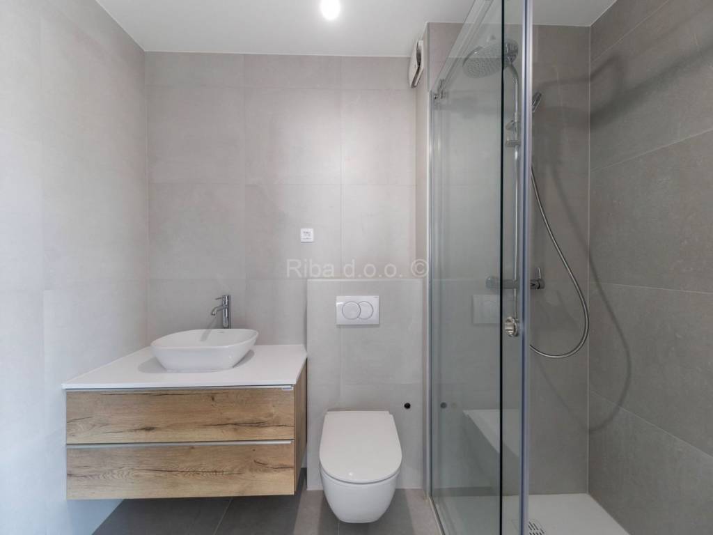 Apartman s okucnicom, Prodaja, Privlaka, Privlaka