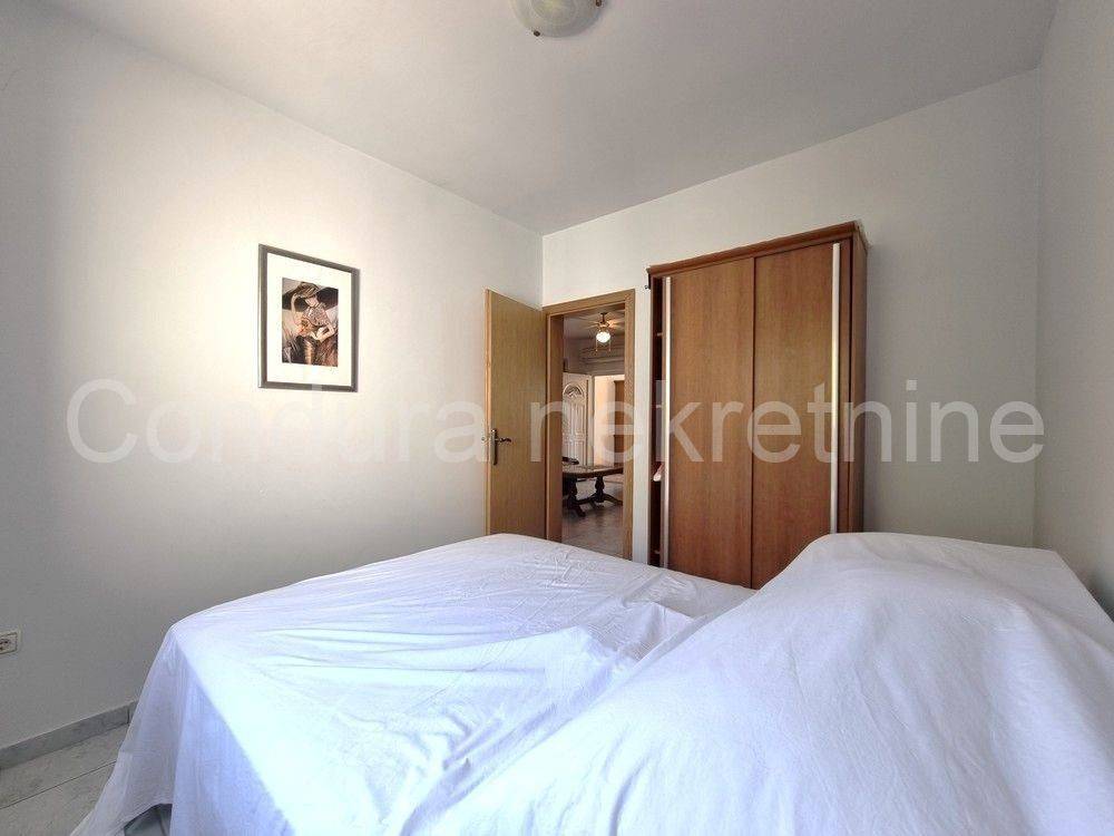 Apartman na moru, Prodaja, Vir, Vir