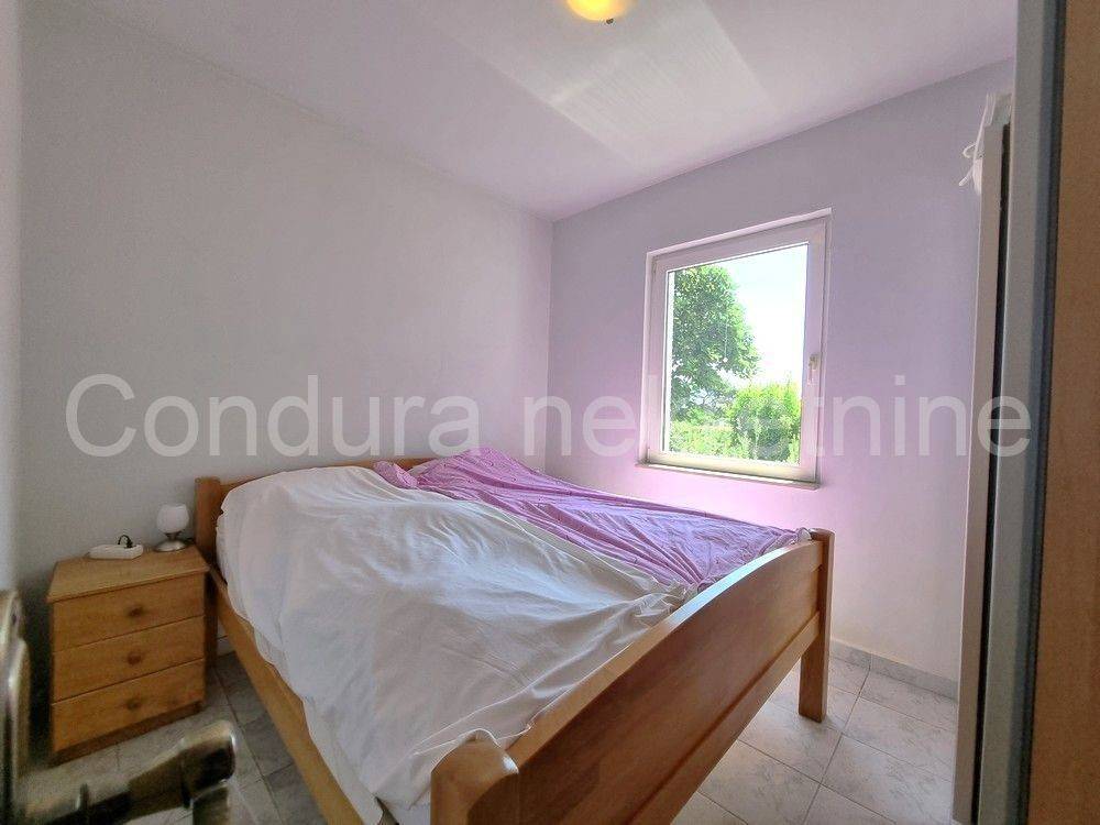 Apartman na moru, Prodaja, Vir, Vir