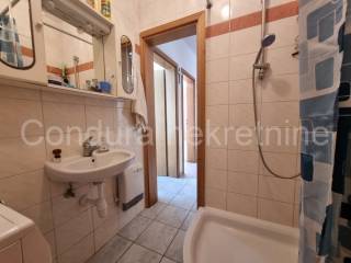 Apartman na moru, Prodaja, Vir, Vir