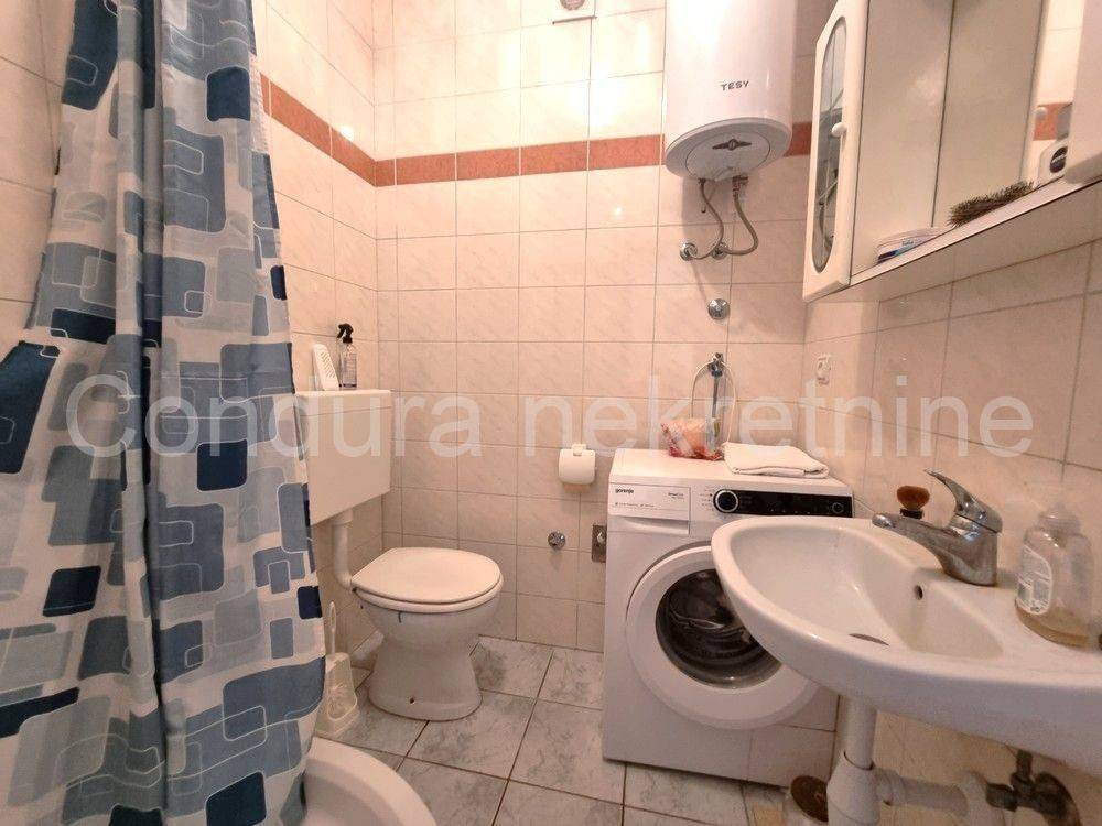 Apartman na moru, Prodaja, Vir, Vir