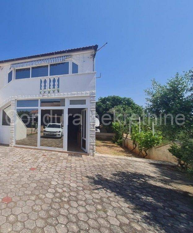 Apartman na moru, Prodaja, Vir, Vir