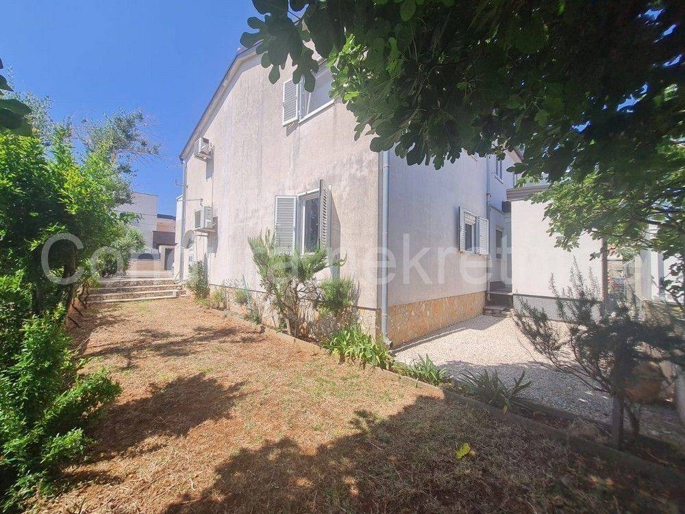 Apartman na moru, Prodaja, Vir, Vir