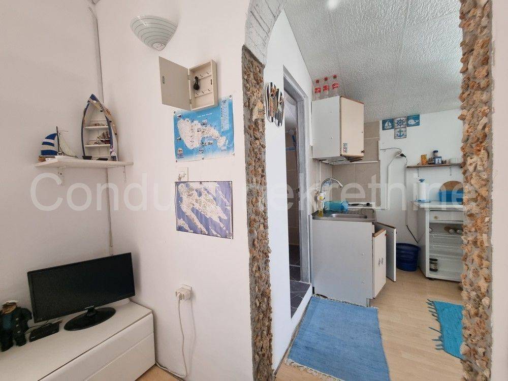 Apartman na moru, Prodaja, Vir, Vir