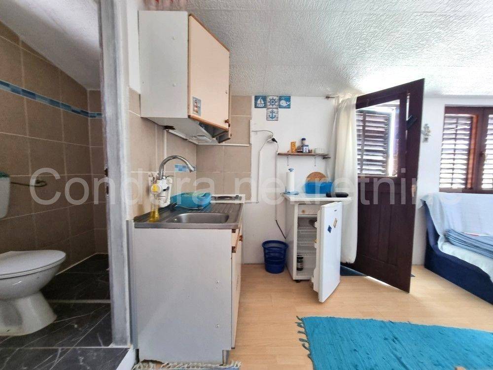 Apartman na moru, Prodaja, Vir, Vir