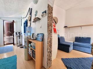 Apartman na moru, Prodaja, Vir, Vir