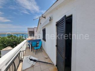 Apartman na moru, Prodaja, Vir, Vir