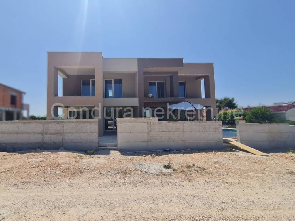 Apartman s okućnicom, Prodaja, Vir, Vir