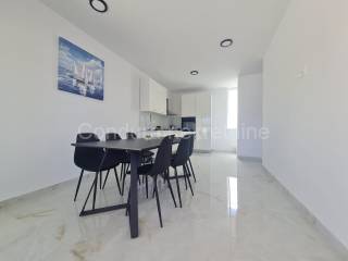 Apartman s okućnicom, Prodaja, Vir, Vir