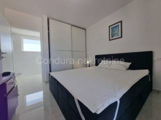 Apartman s okućnicom, Prodaja, Vir, Vir