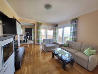 Apartman na moru, Prodaja, Nin, Zaton