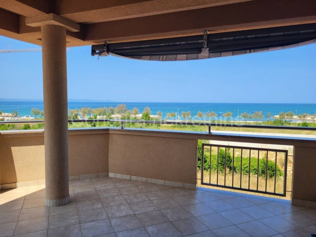 Apartman na moru, Prodaja, Nin, Zaton