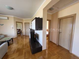 Apartman na moru, Prodaja, Nin, Zaton