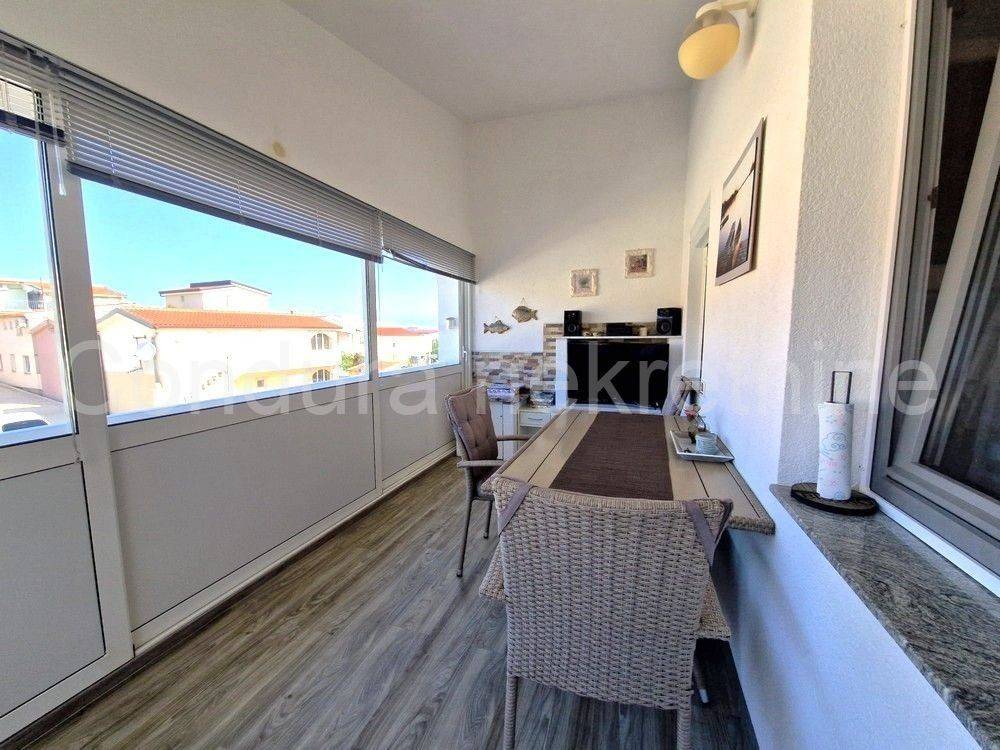 Apartman na moru, Prodaja, Vir, Vir