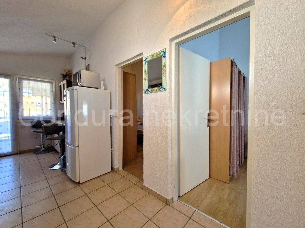 Apartman na moru, Prodaja, Vir, Vir