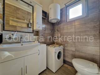 Apartman na moru, Prodaja, Vir, Vir