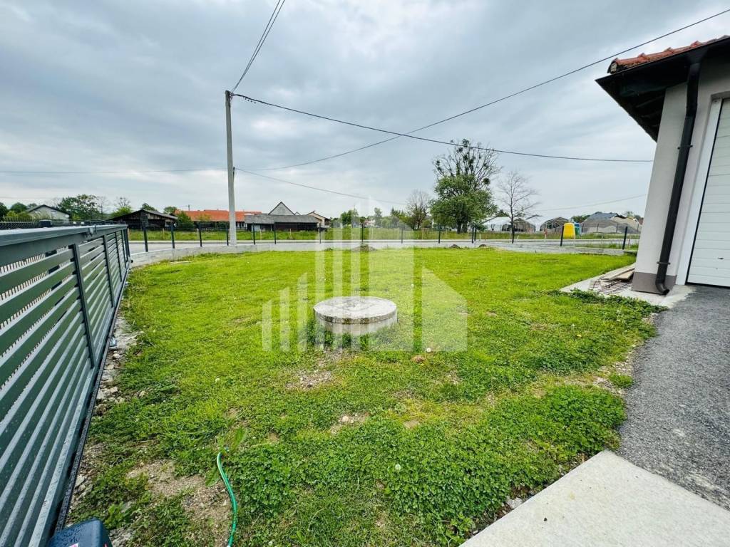 Obiteljska kuća, Prodaja, Zagreb, Sesvete