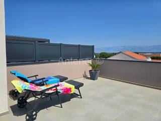 Apartman na moru, Prodaja, Nin, Nin