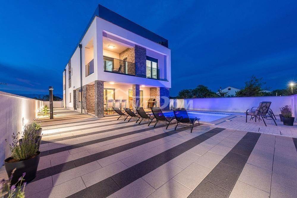 Vila, prodaja, Privlaka