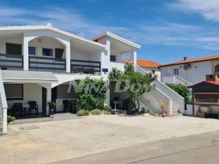 Apartmanska kuća, Prodaja, Vir, Vir