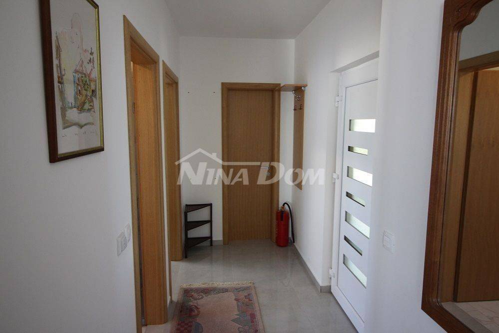 Apartman na moru, Prodaja, Vir, Vir