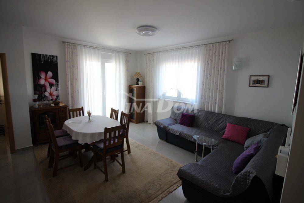 Apartman na moru, Prodaja, Vir, Vir