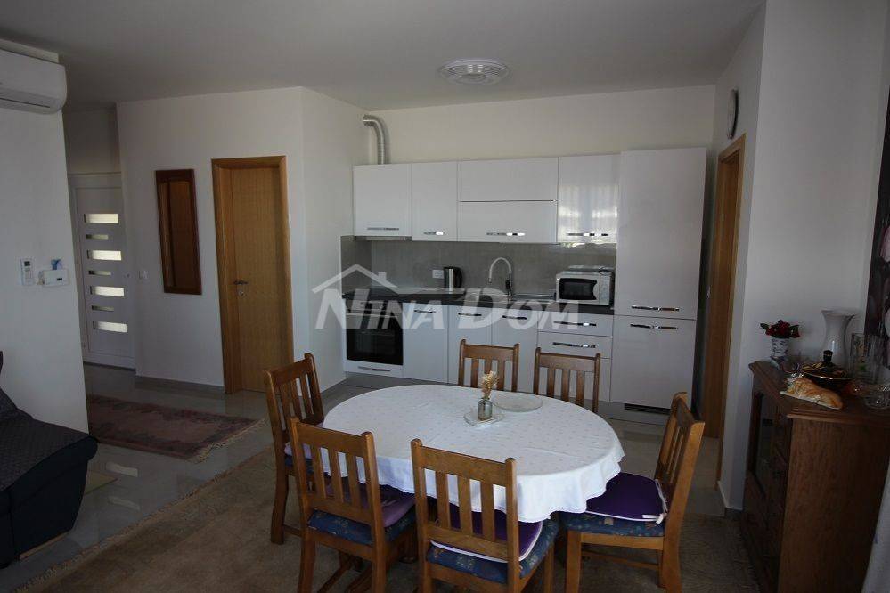Apartman na moru, Prodaja, Vir, Vir