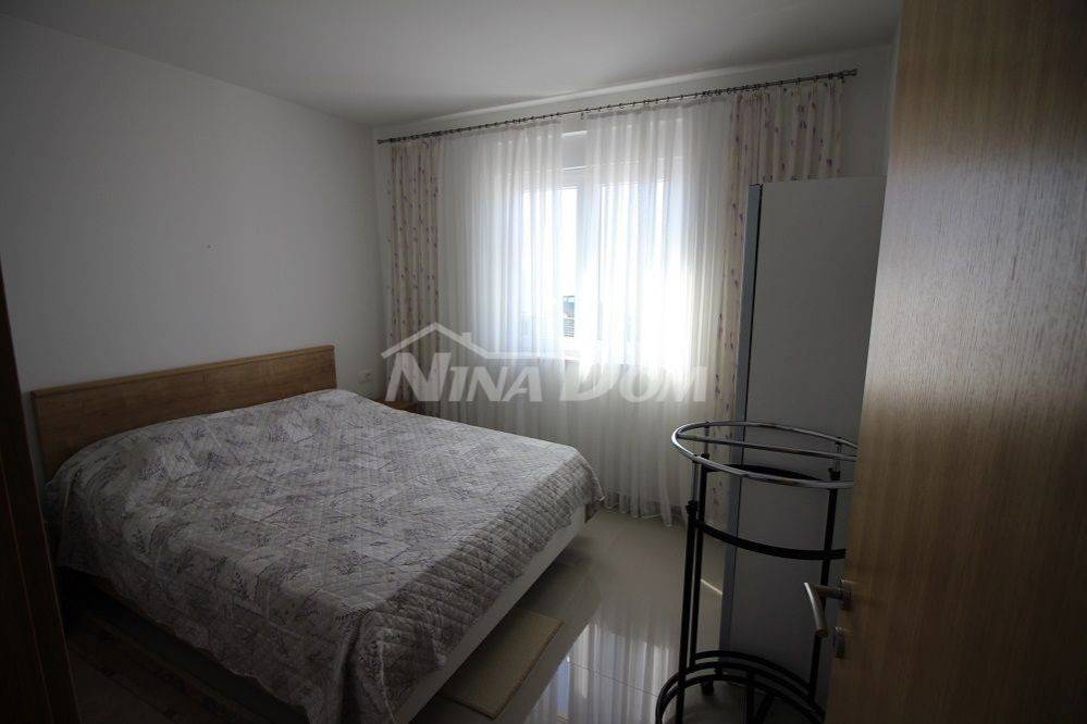 Apartman na moru, Prodaja, Vir, Vir