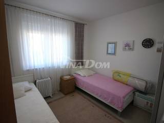Apartman na moru, Prodaja, Vir, Vir