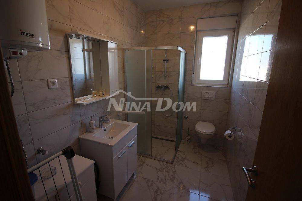 Apartman na moru, Prodaja, Vir, Vir
