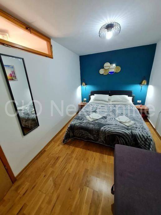 Stan u starijoj zgradi, Prodaja, Split, Split
