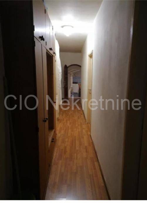 Stan u starijoj zgradi, Prodaja, Split, Split