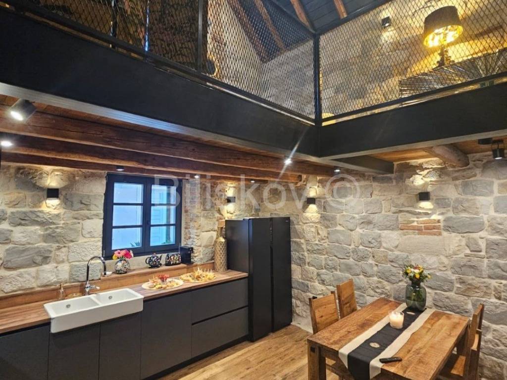 Kuća u nizu, Prodaja, Kaštela, Kaštel Stari