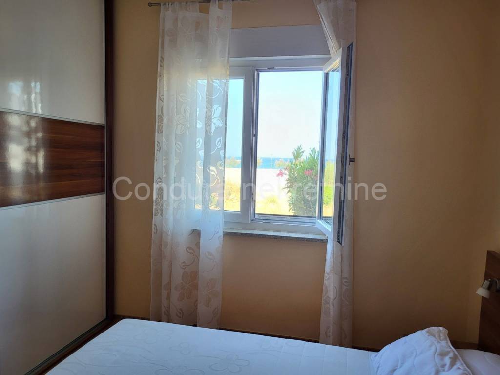 Apartman na moru, Prodaja, Nin, Zaton