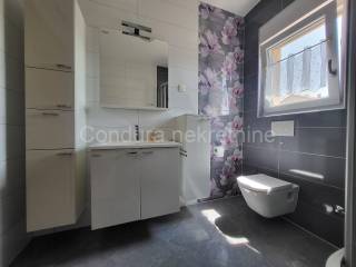 Apartman na moru, Prodaja, Nin, Zaton
