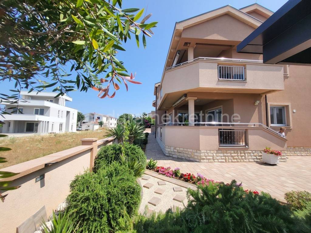 Apartman na moru, Prodaja, Nin, Zaton