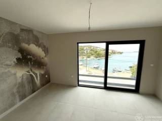 Luksuzna kuća, Prodaja, Rogoznica, Ražanj