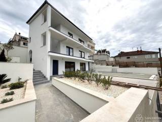 Luksuzna kuća, Prodaja, Rogoznica, Ražanj