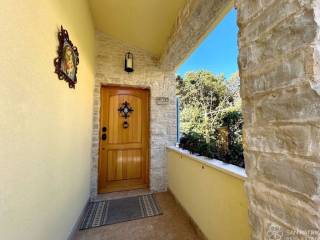 Vila, Prodaja, Kaštela, Kaštel Lukšić