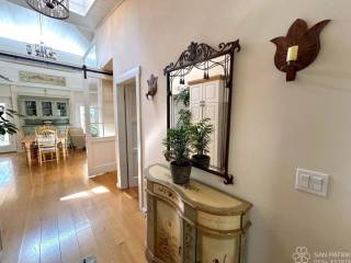 Vila, Prodaja, Kaštela, Kaštel Lukšić