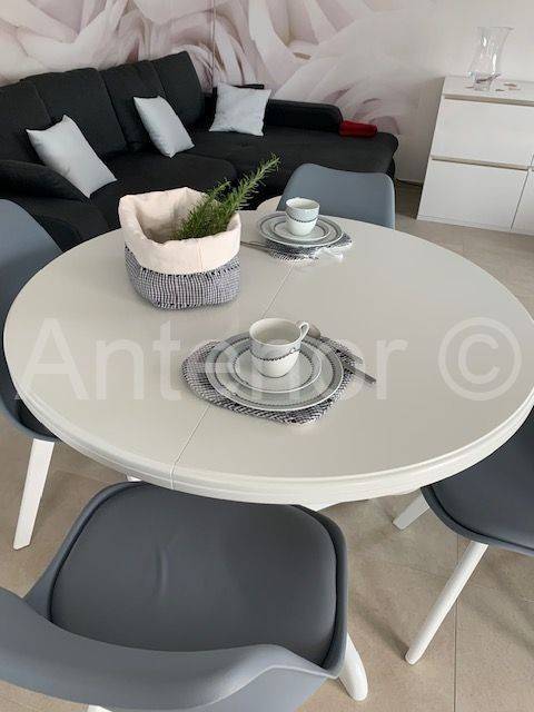 Apartman na moru, Prodaja, Nin, Nin