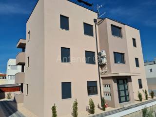 Apartman na moru, Prodaja, Nin, Nin