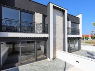 Apartman na moru, Prodaja, Privlaka, Privlaka