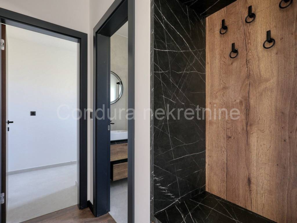 Apartman na moru, Prodaja, Privlaka, Privlaka