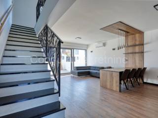 Apartman na moru, Prodaja, Privlaka, Privlaka
