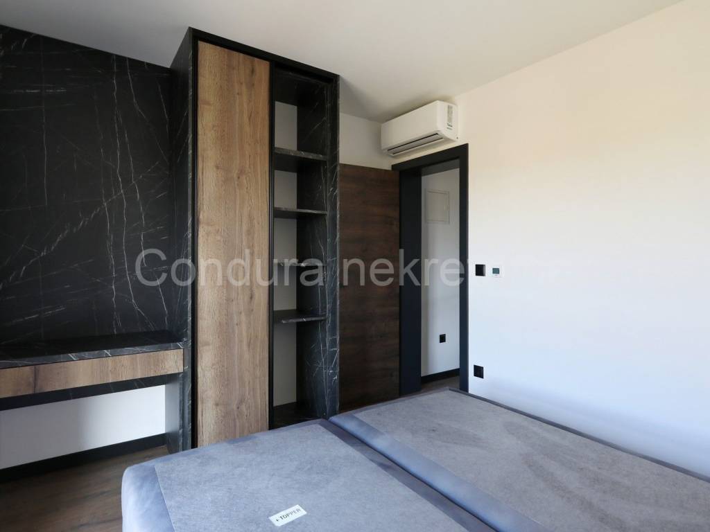 Apartman na moru, Prodaja, Privlaka, Privlaka